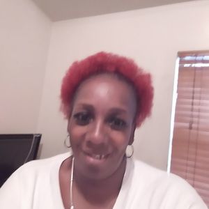 Meet your Posher, Yolanda